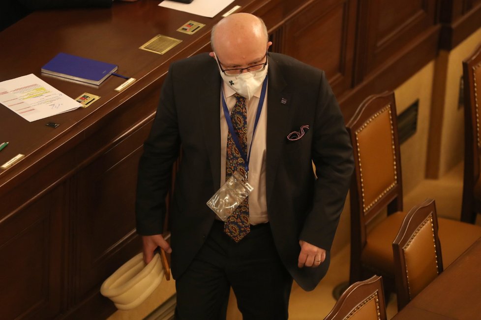 Ministr zdravotnictví Vlastimil Válek (TOP09) v Poslanecké sněmovně (18.2.2022)