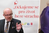 Praktici o nové vlně covidu: Není to banální nemoc. A drtivou většinu nakažených trápí nachlazení