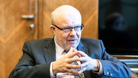 Ministr zdravotnictví Vlastimil Válek (TOP 09) během rozhovoru pro Blesk (6. 1. 2022)