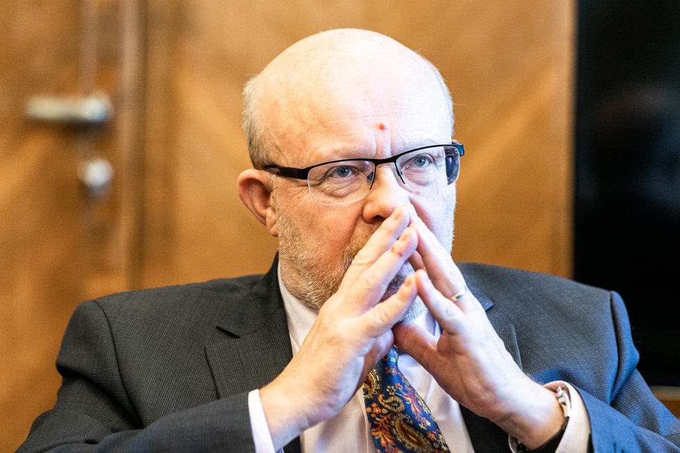 Ministr zdravotnictví Vlastimil Válek (TOP 09) během rozhovoru pro Blesk (6. 1. 2022)