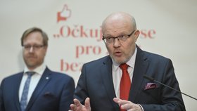 Tisková konference ministra zdravotnictví Vlastimila Válka k výpadkům dodávek léčiv (22.12.2022)