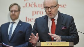 Nedostatek antibiotik v Česku: Válek přišel s krizovým plánem. Kde léky sežene?