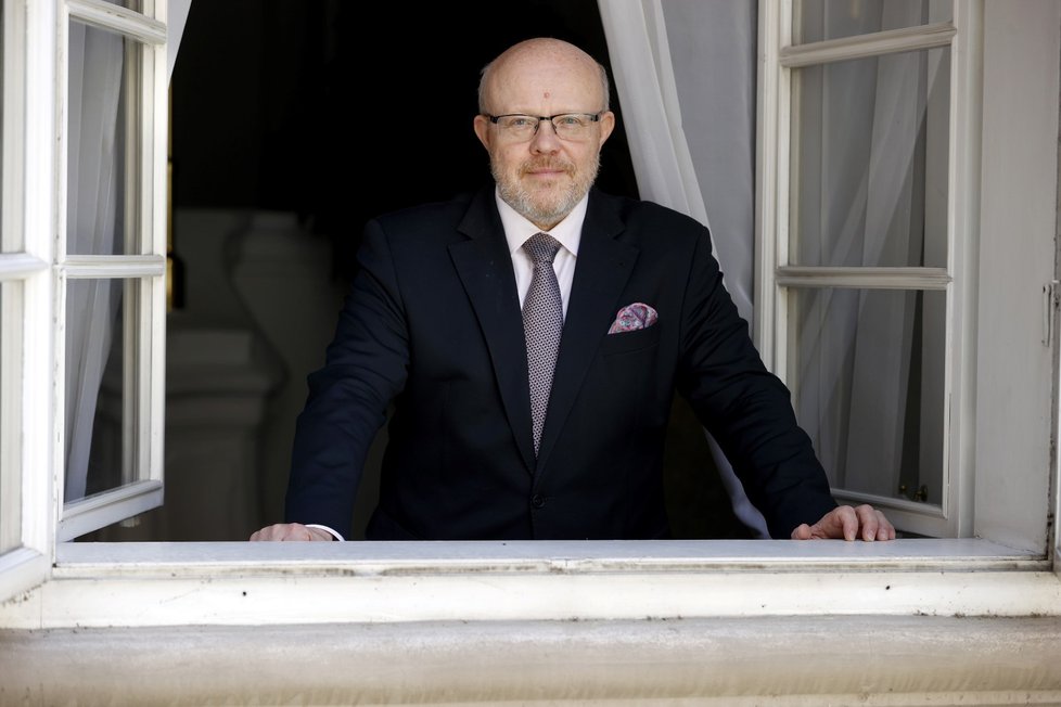 Ministr zdravotnictví Vlastimil Válek (TOP09) varuje před podzimní vlnou (12.5.2022) Ministr zdravotnictví Vlastimil Válek (TOP09) varuje před podzimní vlnou (12.5.2022)