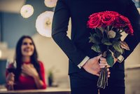 Velký valentýnský průzkum: Jak Češi prožívají svátek sv. Valentýna a po jakém dárku touží?