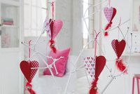 Jednoduché valentýnské dekorace. Překvapte svou polovičku vlastnoručním výrobkem