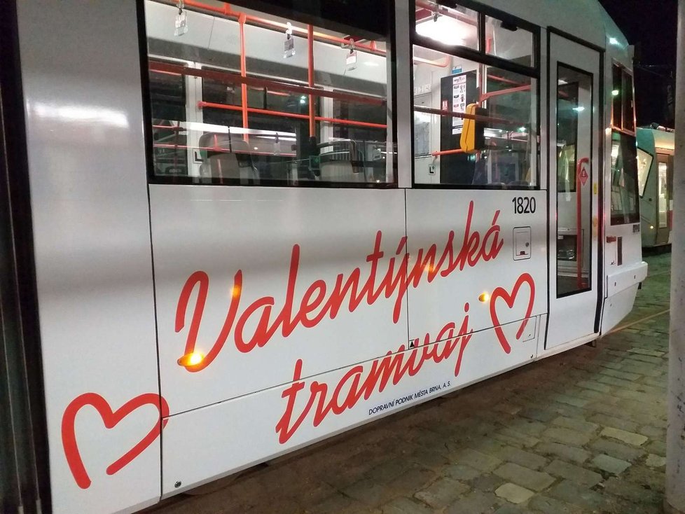 Miluji tě: Speciální valentýnská tramvaj bude v Brně jezdit po celý únor.