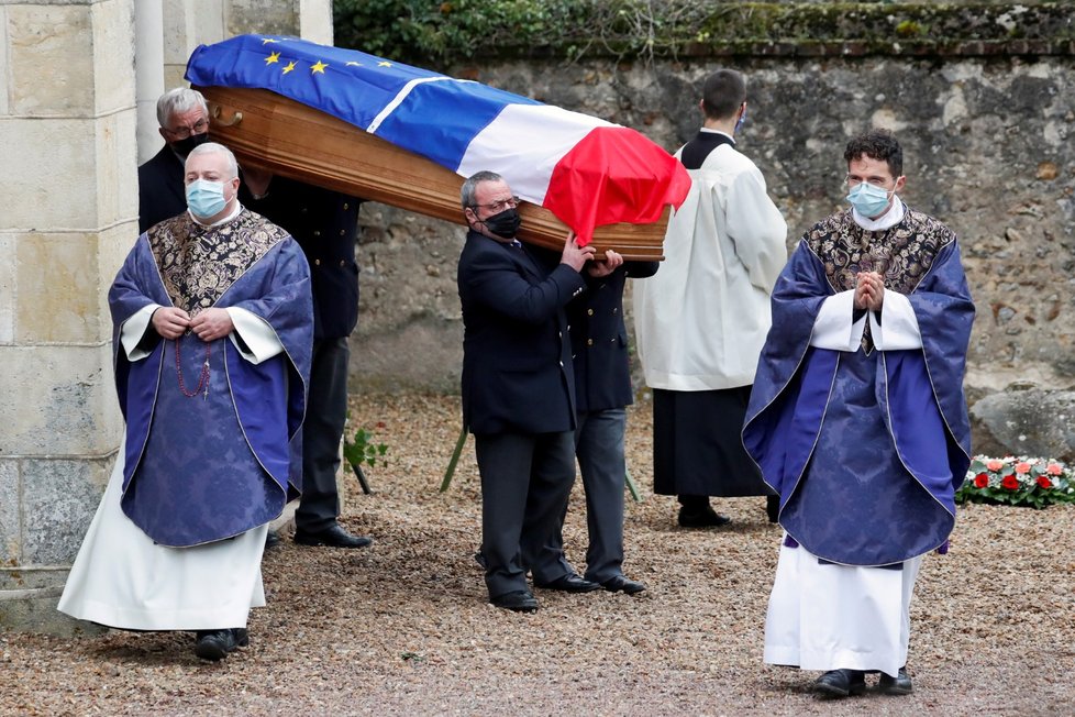 Valéry Giscard d&#39;Estaing měl skromný pohřeb, jak si sám přál.