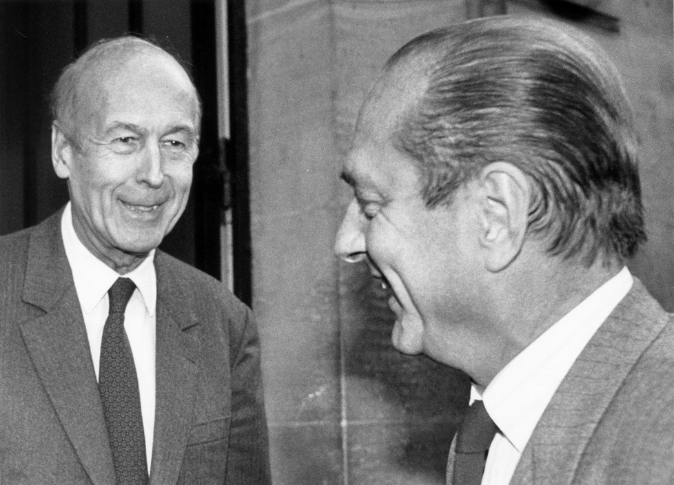 Zemřel bývalý francouzský prezident Valéry Giscard d&#39;Estaing, bylo mu 94 let.