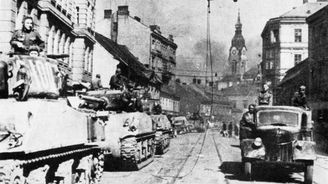 Americké tanky v Brně - ovšem ve službách Rudé armády, která před 75 lety osvobodila Brno