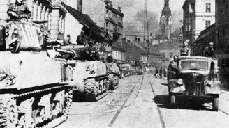 Americké tanky v Brně - ovšem ve službách Rudé armády, která před 75 lety osvobodila Brno Americké tanky v Brně - ovšem ve službách Rudé armády, která před 75 lety osvobodila Brno