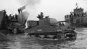 Spojenecké jednotky se vyloďují u italského města Anzio