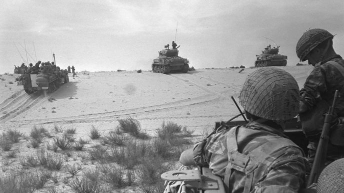Šestidenní válka začala 5. června 1967 úderem izraelského letectva proti leteckým základnám Egypta a skončila 10. června 1967, kdy Izrael ukončil bojové akce. Arabská koalice v ní utrpěla zdrcující porážku.