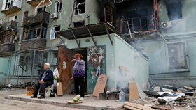Válka na Ukrajině: Mariupol je posetý sutí. Záchranáři místy stále nachází mrtvé (29.4.2022)