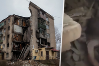Šílené video bezprostředně po ruském bombardování: Malou holčičku zavalila suť!