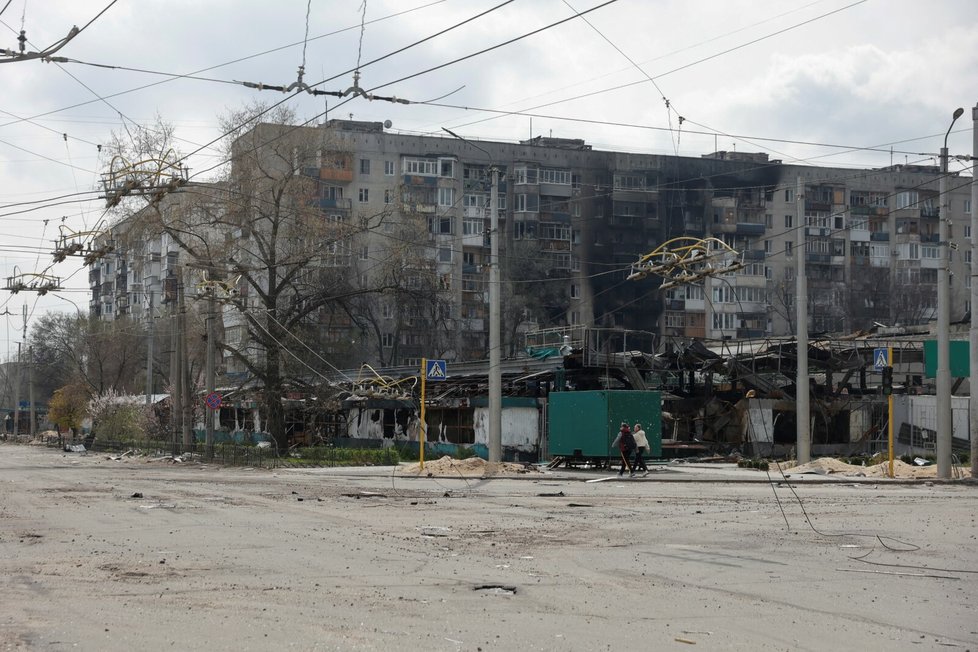 Ulice Kyjeva dva měsíce po začátku války.