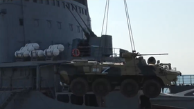 Reportáž ruské televize prozradila polohu lodi Orsk.