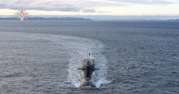 Putinovo eso v rukávu: Jaderná ponorka může vyvolat stometrovou tsunami?! 