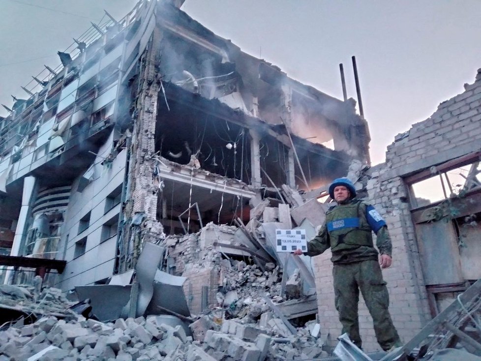 Rusové tvrdí, že Ukrajinci zasáhli Luhansk britskými střelami Storm Shadow (13. 5. 2023).