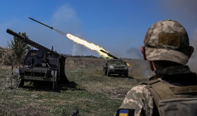 Válka na Ukrajině ONLINE: Ukrajina prolomila ruskou obrannou linii, není to ale poslední překážka