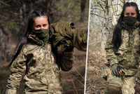 Rusům na Ukrajině zatápí sympatická vojačka: Jsou horší než nacisti, tvrdí