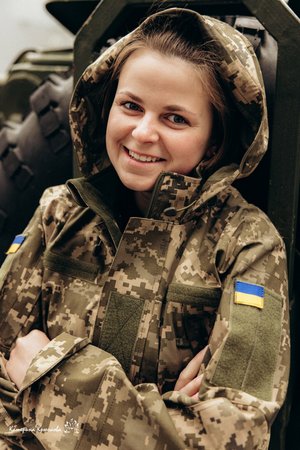 Krásky se zbraní v ruce budou bránit Ukrajinu do posledního dechu.