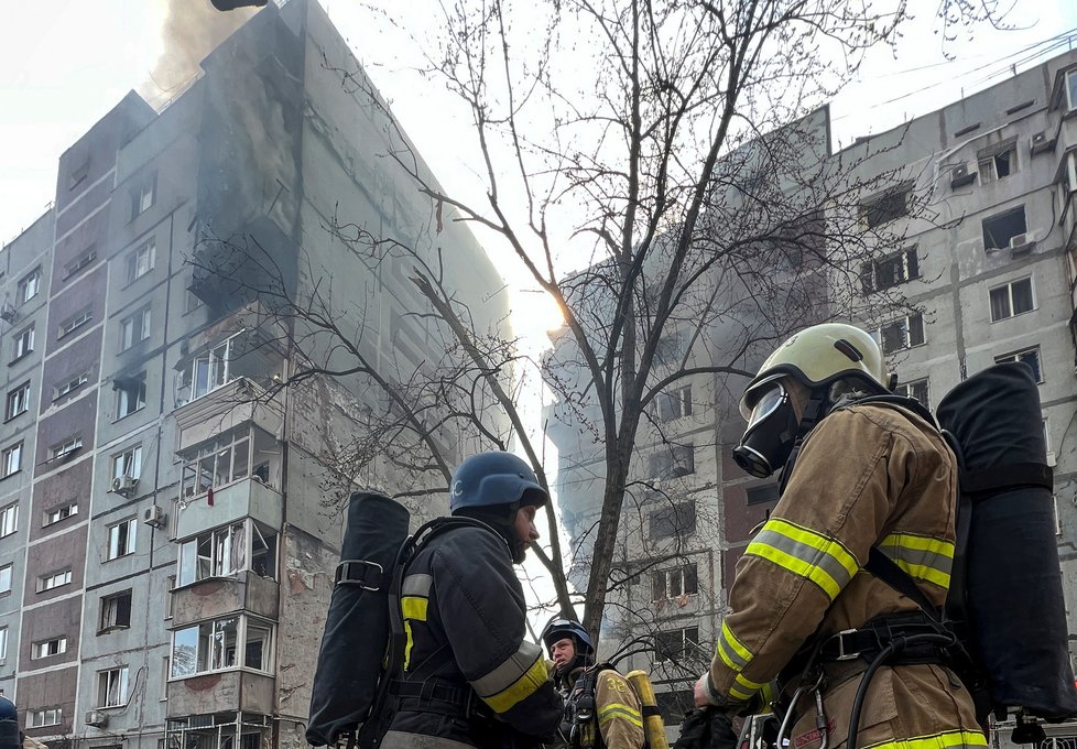 Následky ruského raketového úderu v Záporoží (22. 3. 2023)