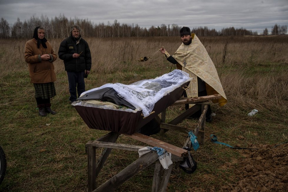 Válka na Ukrajině: Pohřeb syna (16.4.2022)