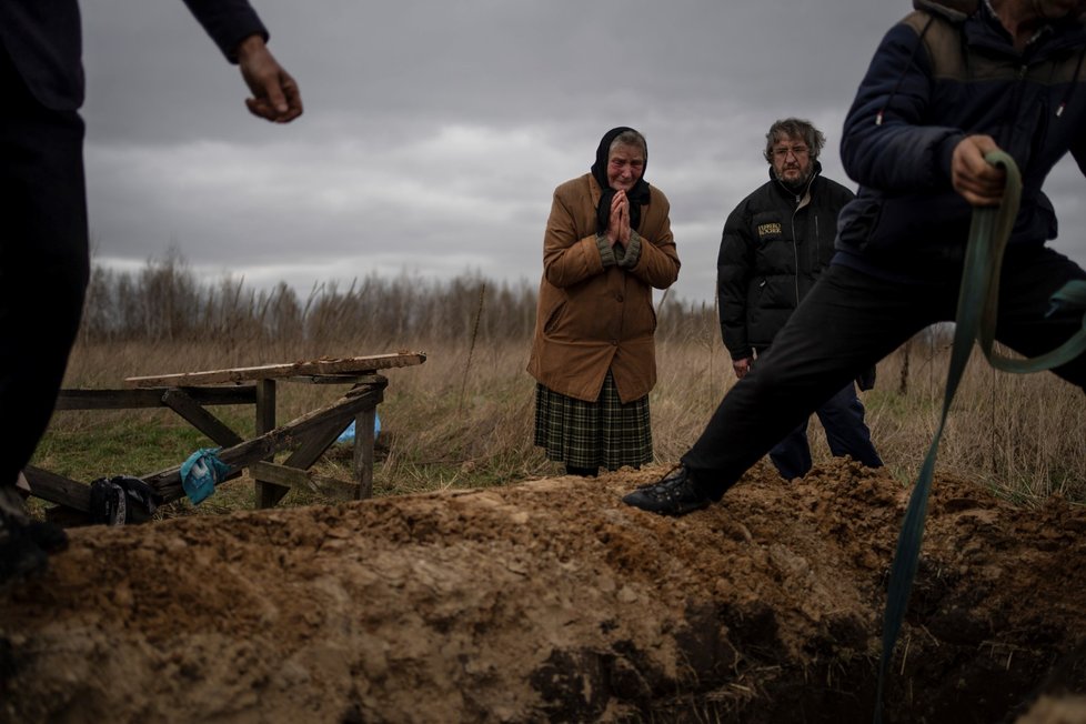 Válka na Ukrajině: Pohřeb syna (16.4.2022)