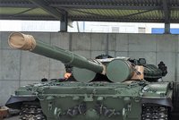 Češi vybrali přes 30 milionů na dárek pro Putina: Tank Tomáš bude na Ukrajině ničit Ruské cíle