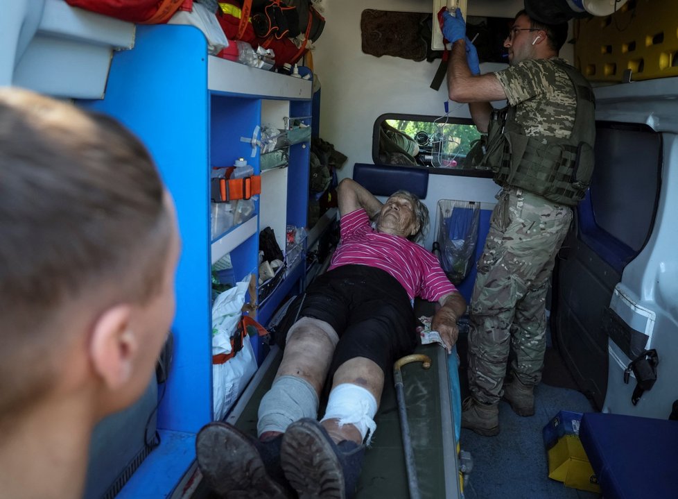 Válka na Ukrajině: Nina (86) utrpěla zranění během ruské ostřelování na Donbasu (12.7.2022)