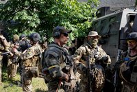 Rusové zajali na Ukrajině dva britské dobrovolníky. Hrozí jim trest smrti, Londýn zuří