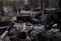 Hory mrtvol a pokálená policejní stanice: Ruští vojáci zanechali v Trosťanci spoušť