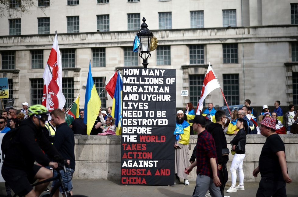 Válka na Ukrajině: Protesty proti ruské agresi ve Velké Británii (17.4.2022)