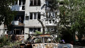Válka na Ukrajině: Vesnice Slavjansk je v troskách, na mnoha místech jsou pozůstatky ruské agrese (31.5.2022)