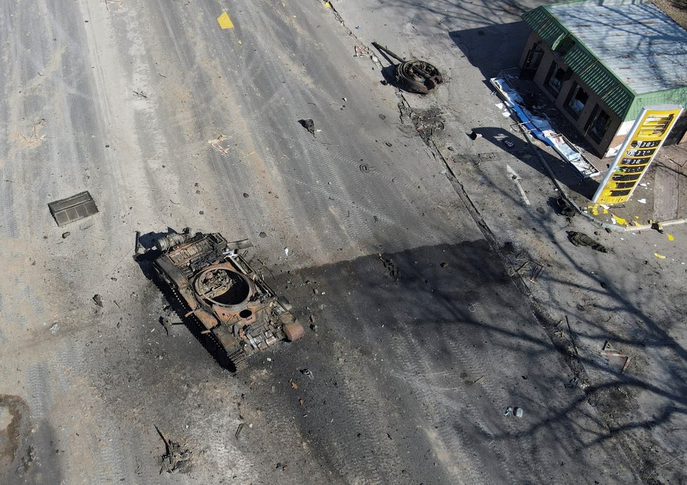 Zničená ruská vojenská technika u Kyjeva (20. 3. 2022)