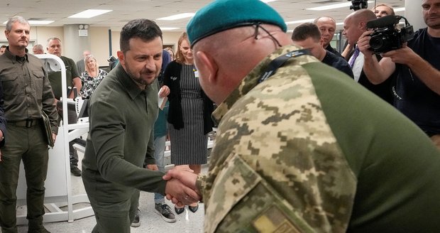 Zelenskyj v rozhovoru šokoval: Už pětkrát nebo šestkrát se mě pokusili zabít. A ukázal na Rusko