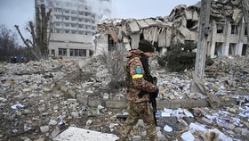 Válka na Ukrajině: Ulice zničeného města Žytomyr (4.3.2022)