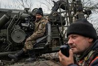 ONLINE: V Chersonu se při odstraňování min zranil ukrajinský voják. Město zůstává bez vody