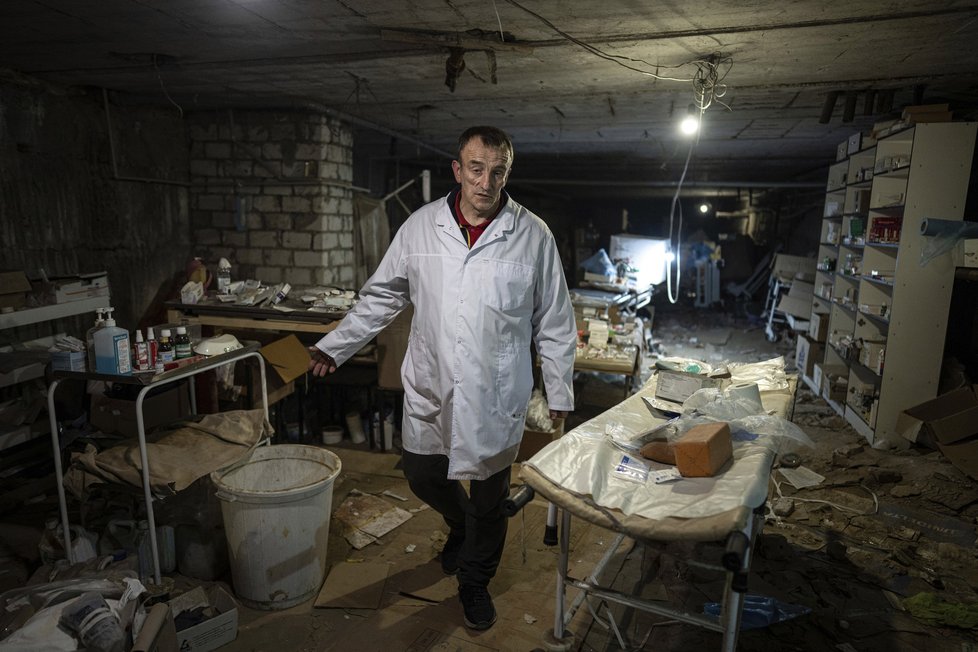 Yurii Kuznetsov, který byl během invaze po dobu dvou měsíců jediným lékařem v celém městě Izjum