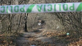 Policie místo brutálního činu neprodyšně uzavřela