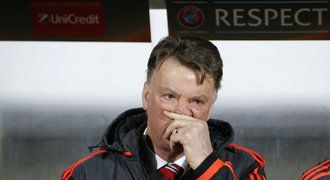 Jste ho*na, zuřili fanoušci United. Možná mají pravdu, řekl Van Gaal