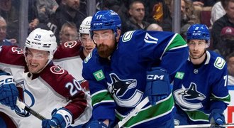 Canucks i s Hronkem ztratili třígólové vedení a padli. Edmonton si zastřílel