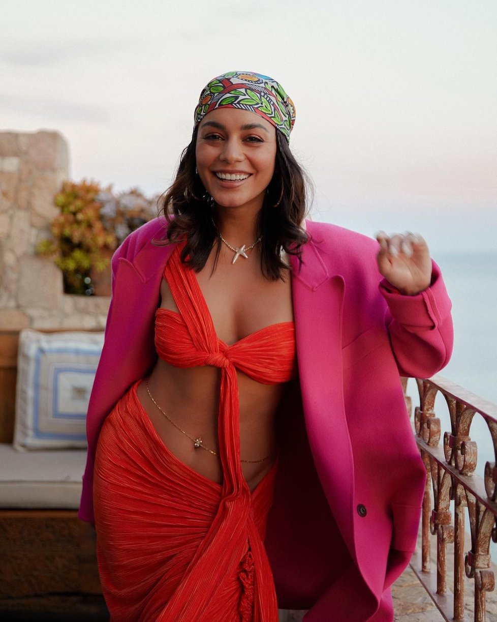 Vanessa Hudgens vyrazila s přáteli na dovolenou