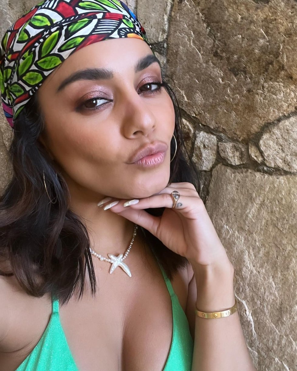 Vanessa Hudgens vyrazila s přáteli na dovolenou