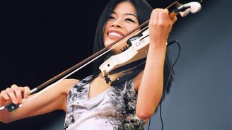 Virtuoska Vanessa Mae se kvalifikovala na OH jako lyžařka