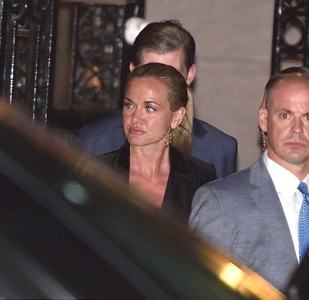 Vanessa Trump, žena Donalda Trumpa juniora, opouští restauraci 21 Club