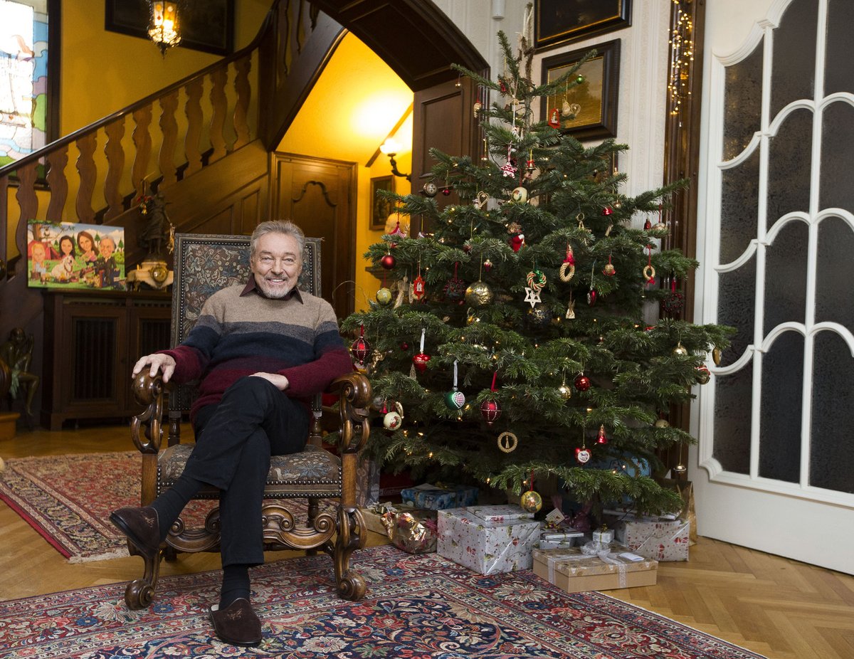Karel Gott oslavil Vánoce doma s rodinou.
