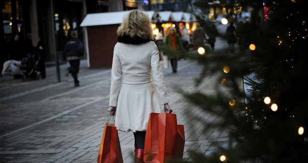 Nigerijský princ, válečný veterán i nečekaný přeplatek připraví oběti o peníze stejně jako vidina levného nákupu.
