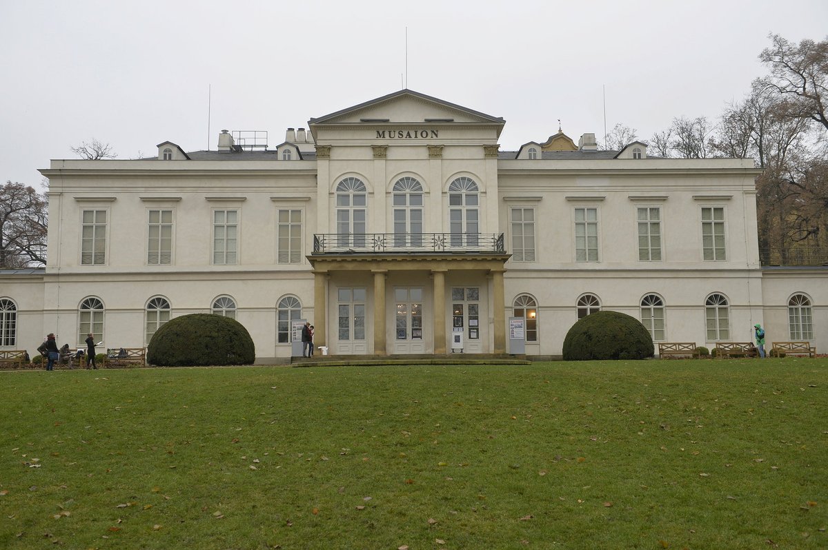 Národopisné muzeum NM, Letohrádek Kinských, Praha 5