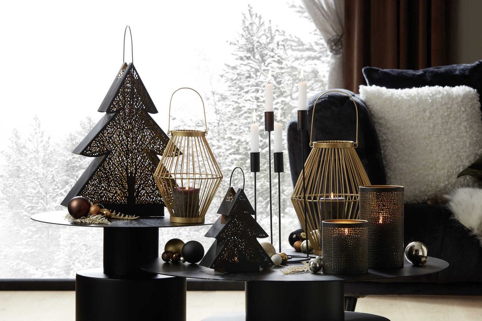Lucerny jsou skvělou dekorací nejen na konci roku. Zkuste s nimi letos nachystat neotřelé zlato-černé Vánoce. A na jaře je můžete vystavit na terase...